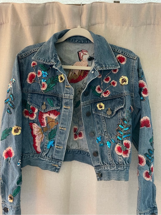 Alice + Olivia Jackets & Blazers - Alice + Olivia Medium Blue Embroidered Floral Denim Jacket